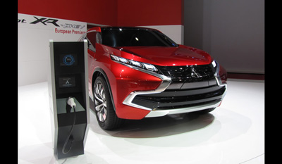 MITSUBISHI XR-PHEV Cross-over Concept 8